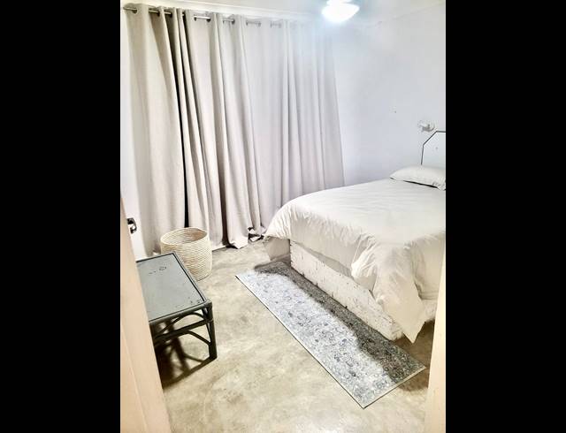 3 BEDROOM APARTMENT FOR SALE IN IVY BEACH